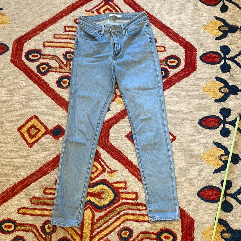 Levi 721 high rise skinny jeans size 27 light wash